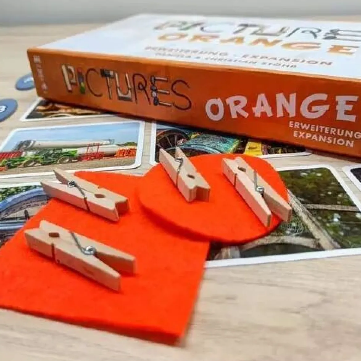 Orange - Pictures (Ext.)